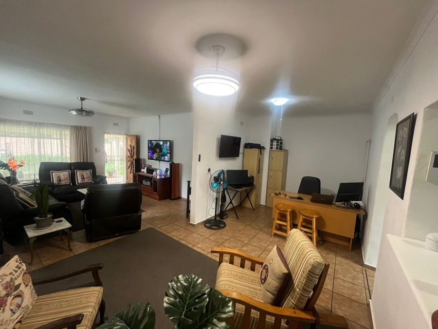 3 Bedroom Property for Sale in Geelhoutpark North West
